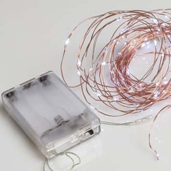 100Led Λαμπάκια Μπαταρίας Με Λευκό Φωτισμό (Πάγου) Και Χάλκινο Καλώδιο (10cm Απόσταση) 10 Μέτρα (Kelvin: 6.000 - 10.000)